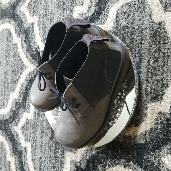 Dr. Martens Mens Wilson Chukka Boot Black and Grey - Picture 10 of 14